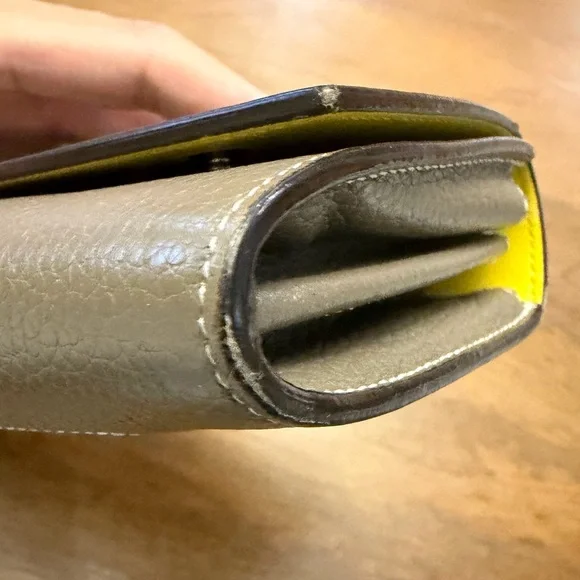 Celine large flap multifunction wallet in grained leather - Picture 3 of 11